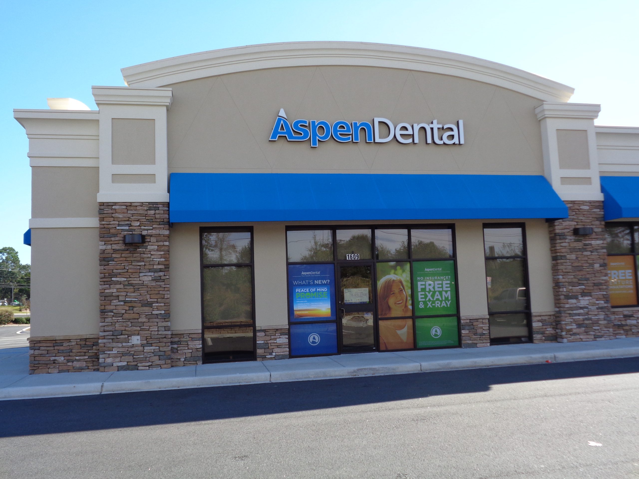 Dimensional Letter Signage - Aspen Dental
